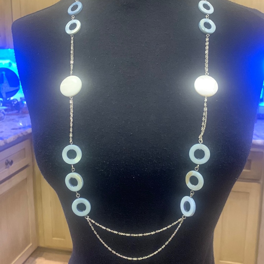Necklace, Light Blue and Silver circle design. 36”